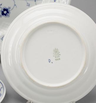 SERVISDELAR, 12 delar, porslin, "Musselmalet", Bing och Gröndahl, Danmark.