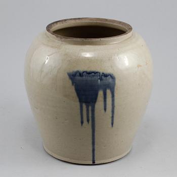 KRUKA, porslin, 1800-tal.