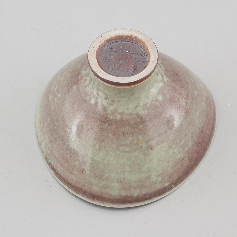 A stoneware bowl, designed by Berndt Firberg for Gustavsberg Studio, unclear letter for date.