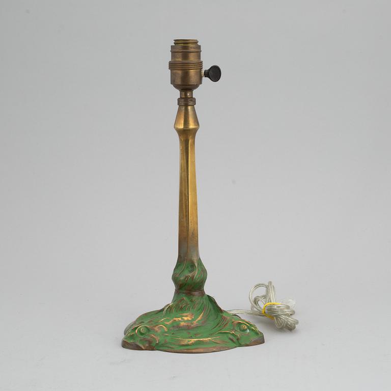 An Art Nouveau bronze table light, Böhlmarks, early 20th Century.