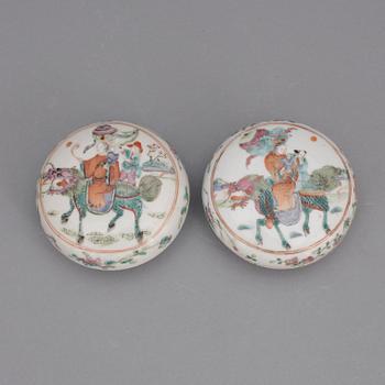 ASKAR, ett par, porslin, Kina. 1800-talets slut.