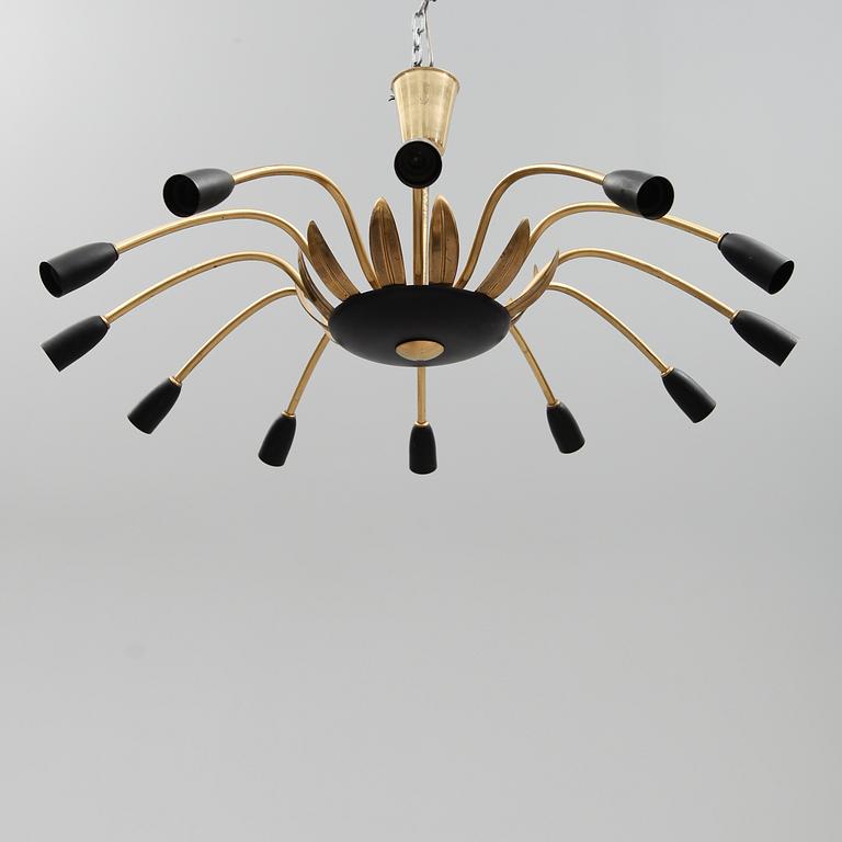 TAKLAMPA, 1900-talets andra hälft, höjd 27 cm.