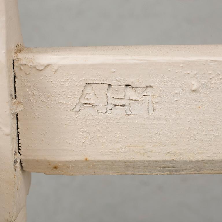 STOLAR, 3 st, snarlika,, Gustavianska, en signerad Anders Hellman (mästare i Stockholm 1761-1793).