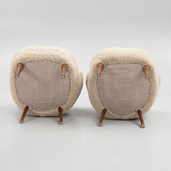 A pair of Swedish Modern armchairs, mid 20th century.