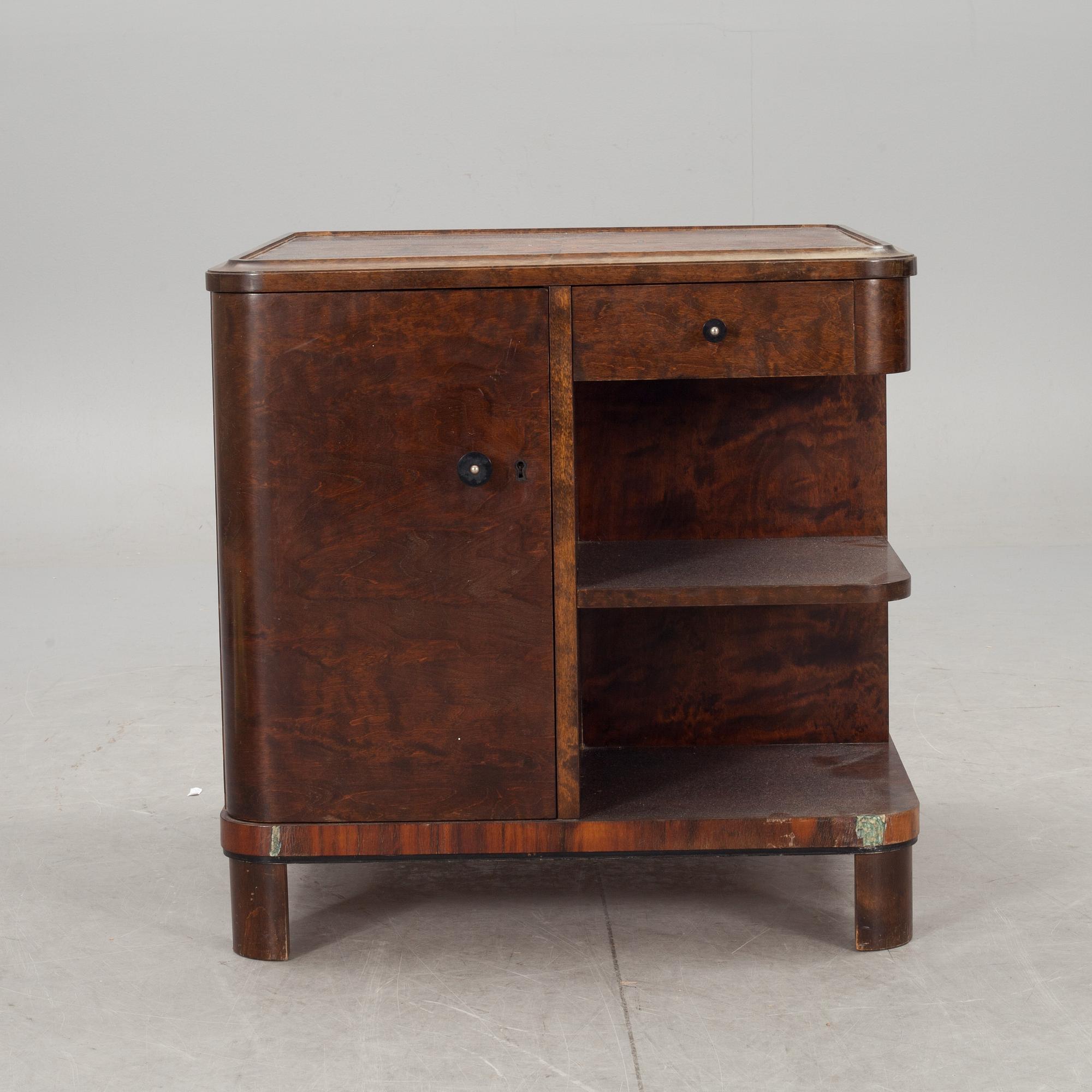 RÖKBORD, 1900-talets första hälft.