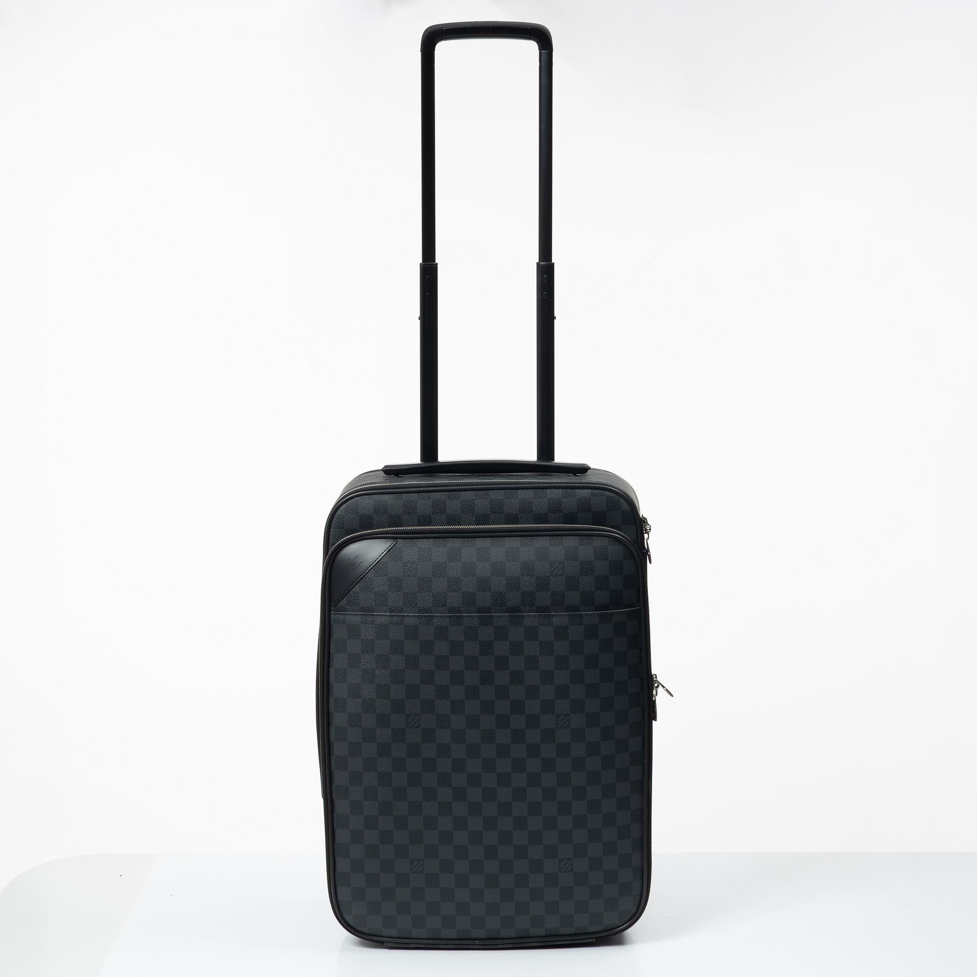 Louis Vuitton, resväska/kabinväska, "Pégase 50".