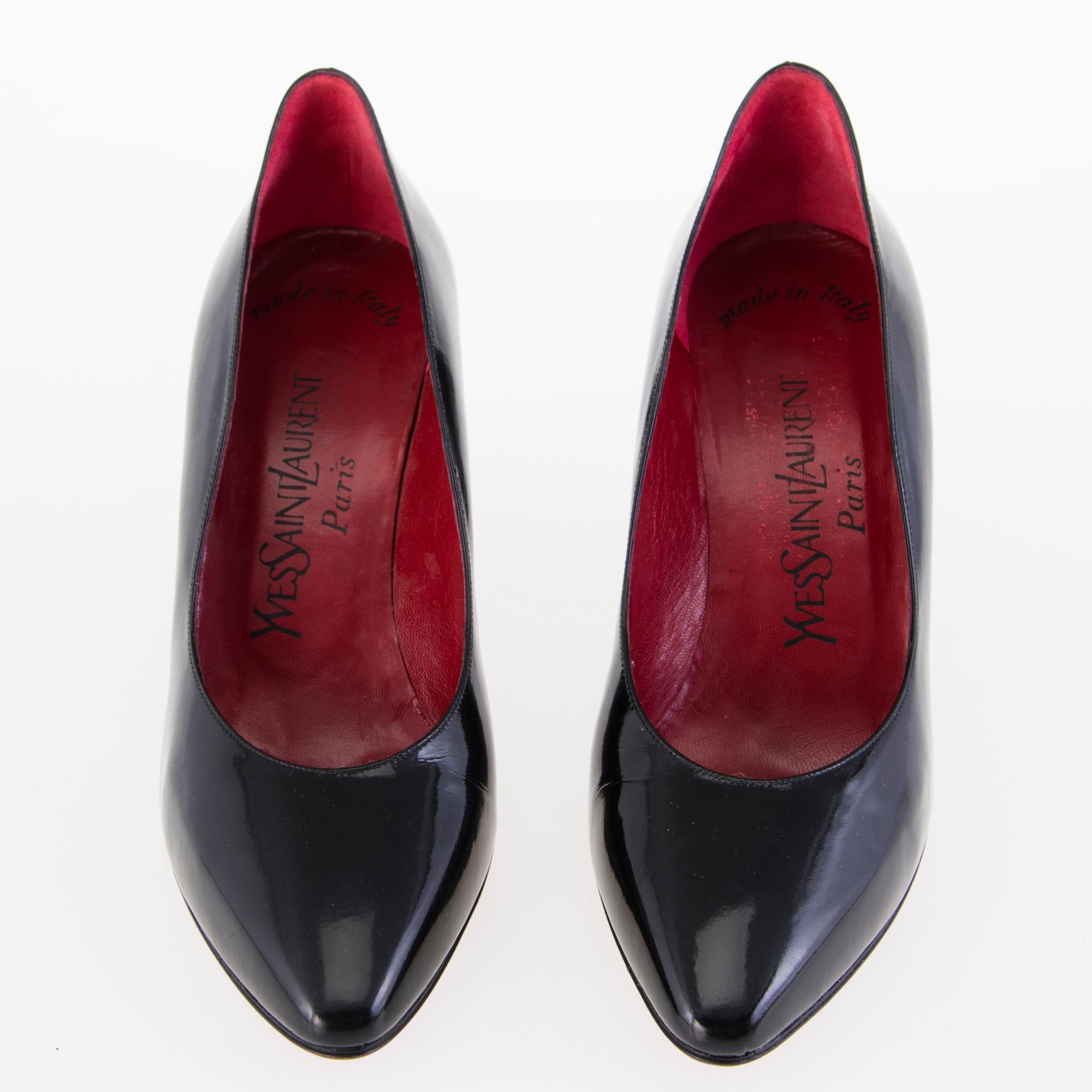 YVES SAINT LAURENT Black Patent Leather Pumps in size 37.