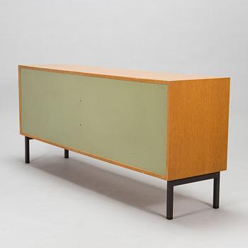 Florence Knoll, senkki/sivupöytä, Artek. Lisenssillä valmistettu Billnäsin tehtailla, Fiskars, 1960-luku.