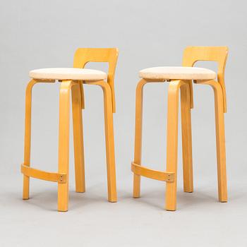 Alvar Aalto, Alvar Aalto, A pair of K65 bar stools, Artek, Finland, late 20th century.