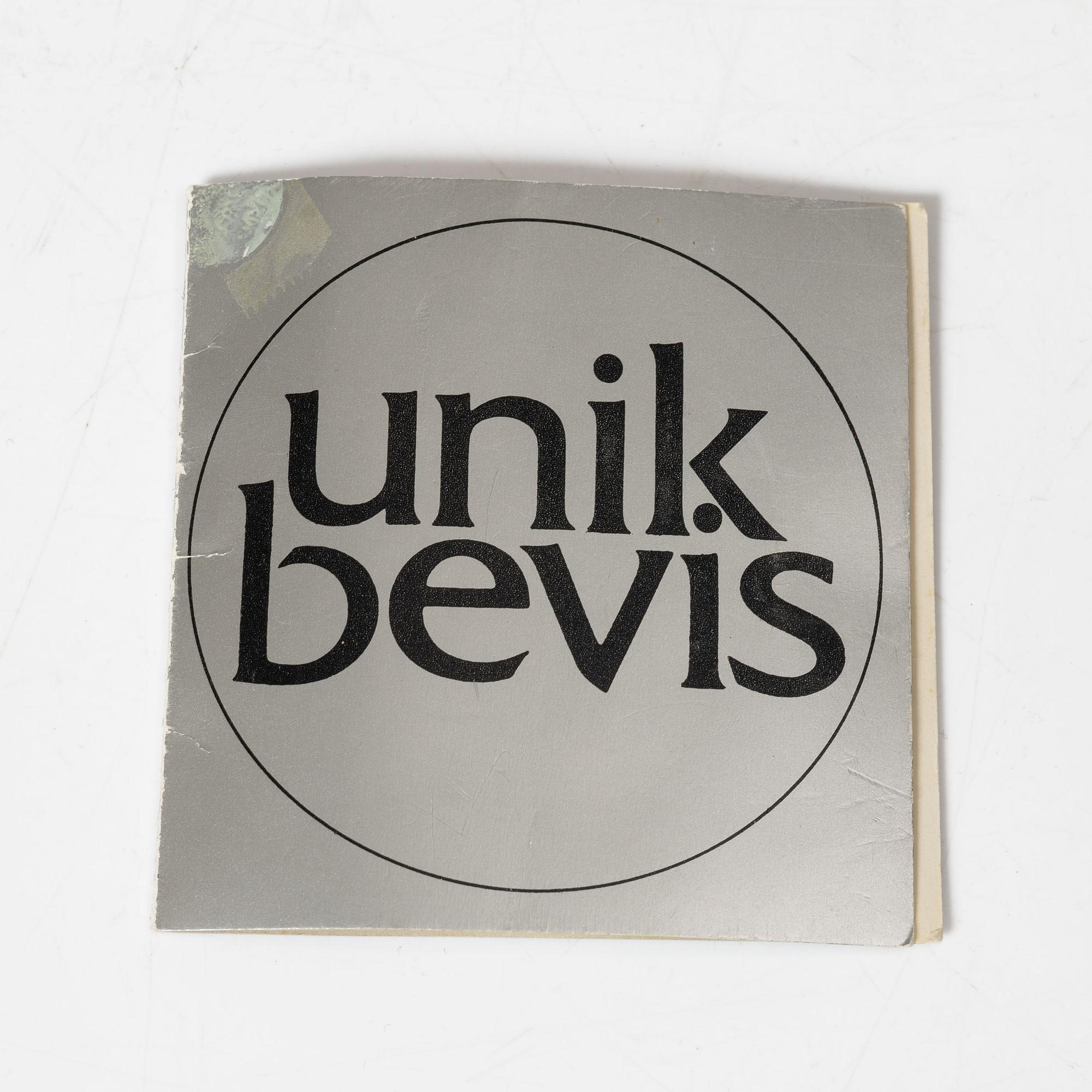 Carl-Harry Stålhane, two stoneware vases and a unique bowl, Designhuset, Lidköping.