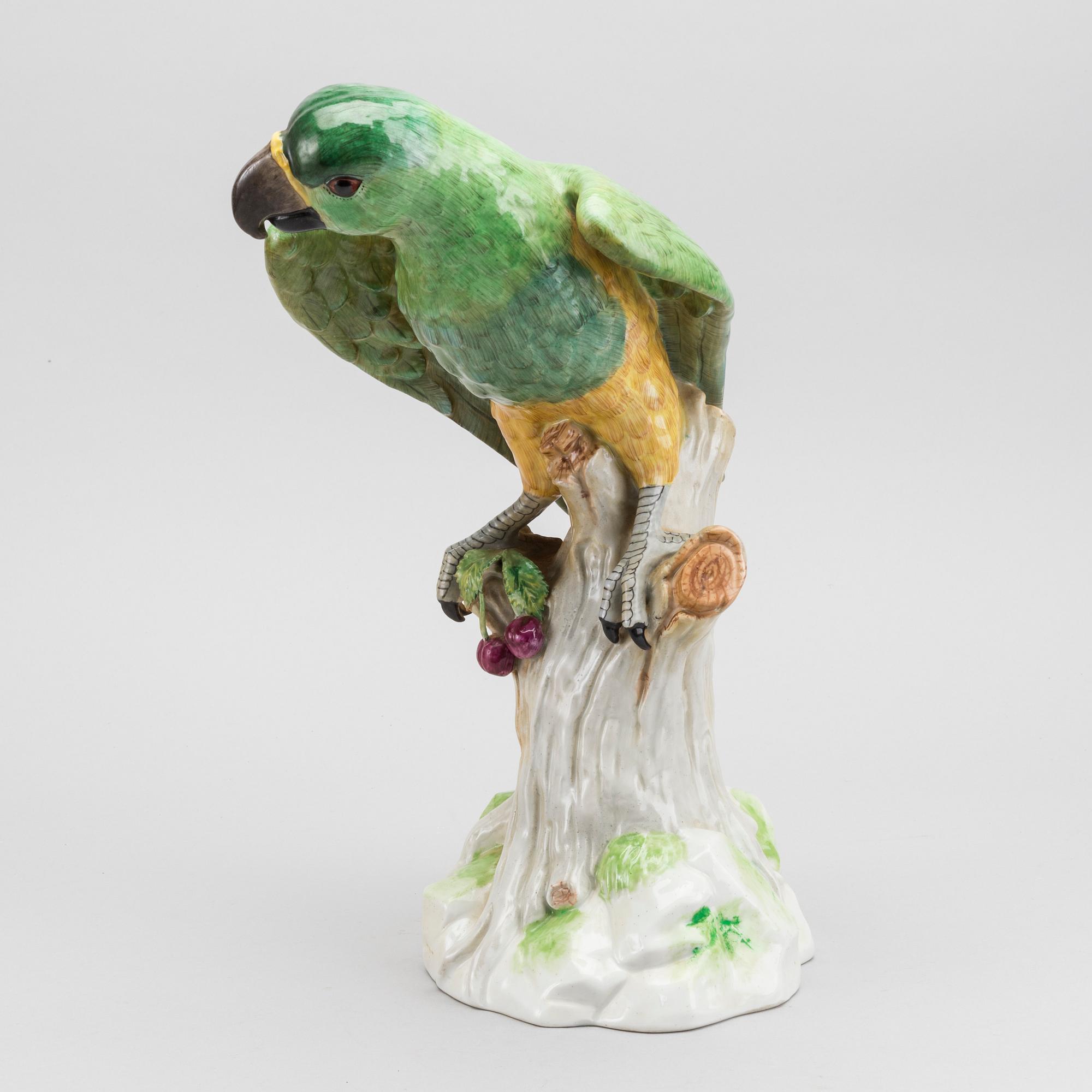 A DRESDEN PORCELAIN FIGURINE.
