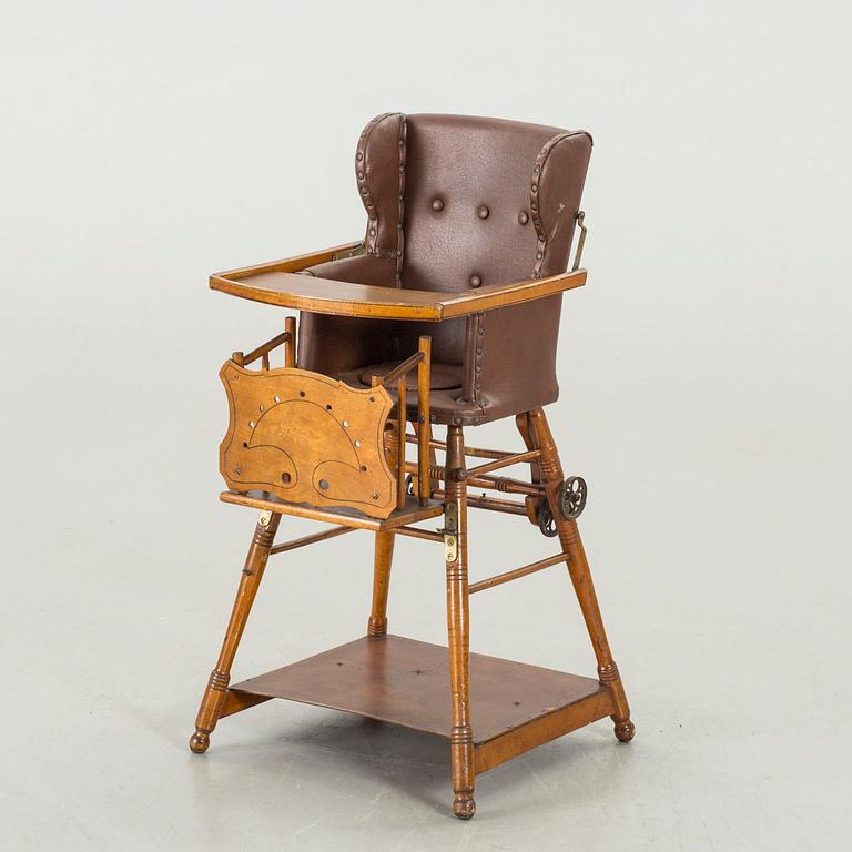 BARNSTOL 1900-talets första hälft.