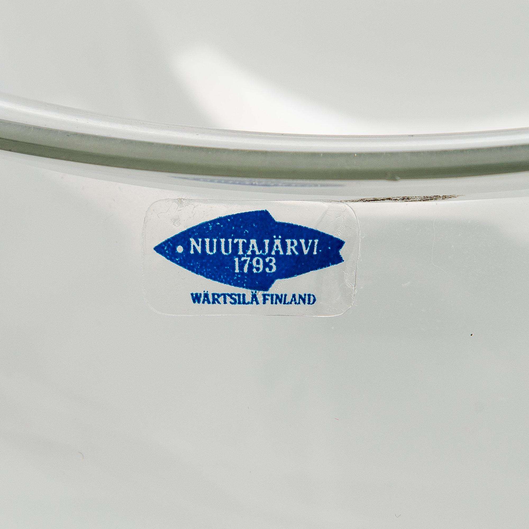 Signe Persson-Melin, A set of 14 bowls 'Boda frost', Boda late 20th century and two glass bowls.