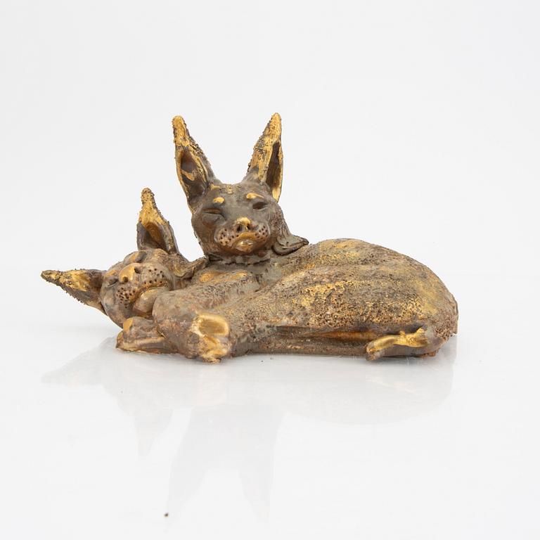 Aune Siimes, a signed Arabia sculpture.