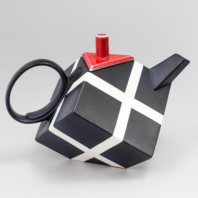 ROLF SINNEMARK, TEKANNA, porslin, "Cube", Rörstrand, sent 1900-tal.