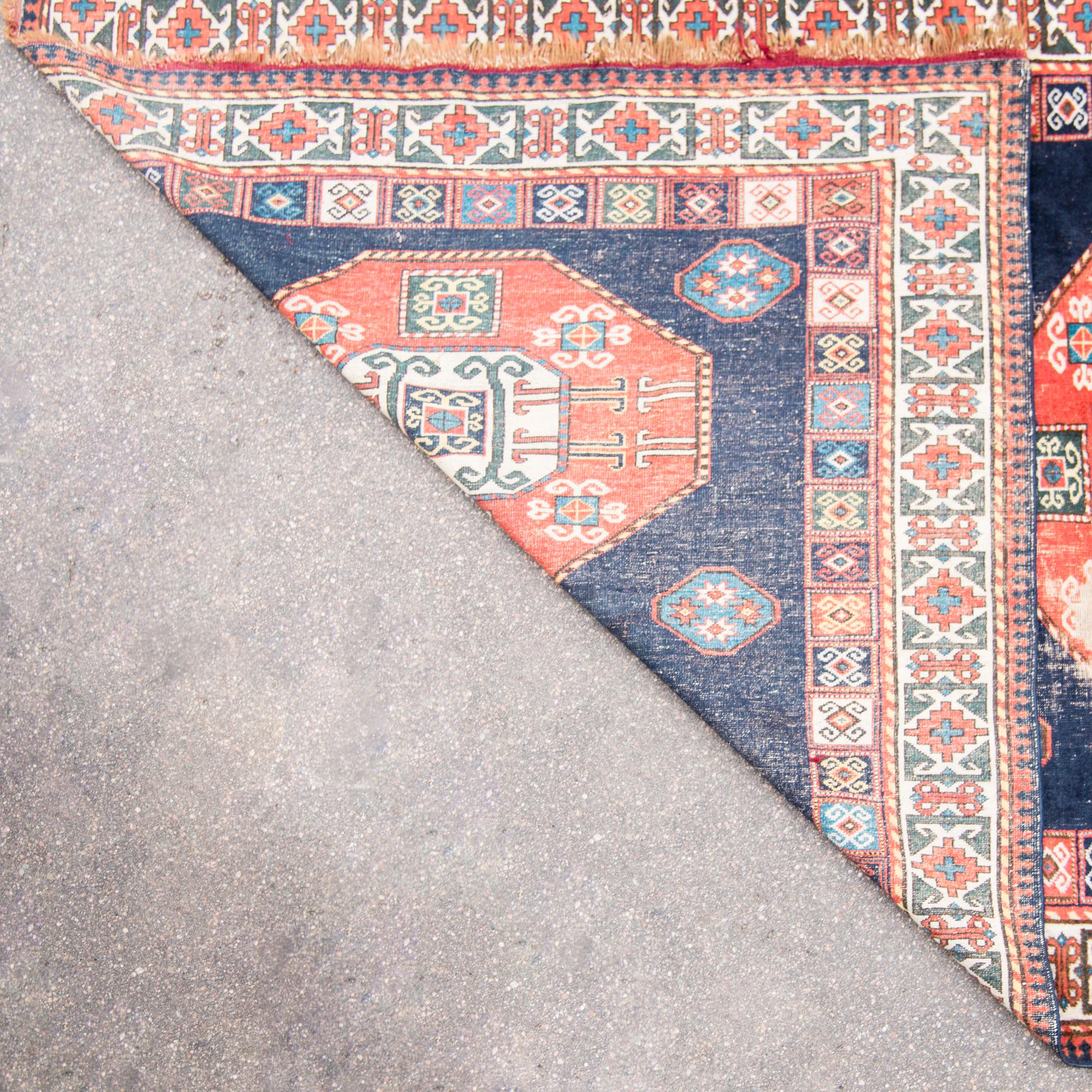 MATTA, Kazak, antik 200x271 cm.