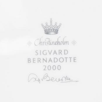 SIGVARD BERNADOTTE, RUOKA-ASTIASTO, 58 osaa, posliinia, "Christineholm".