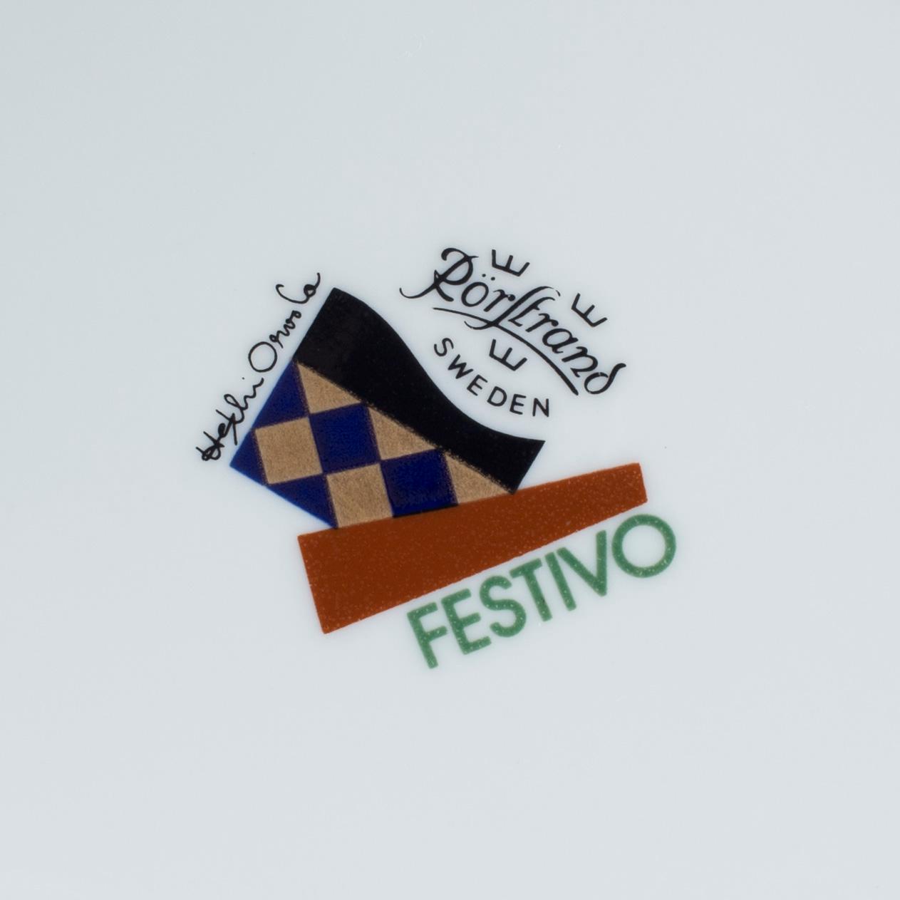 SERVIS, 118 delar, fältspatporslin, "Festivo", Heikki Orvola, Rörstrand, 1980-tal.