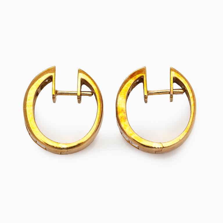 Örhängen, baguetteslipade diamanter, 18K guld.