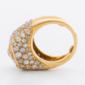 RING 20K gold w old-cut diamonds approx 4,5 ct, valuation letter.