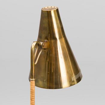 Paavo Tynell, Golvlampa, modell 9628, Taito 1900-talets mitt.