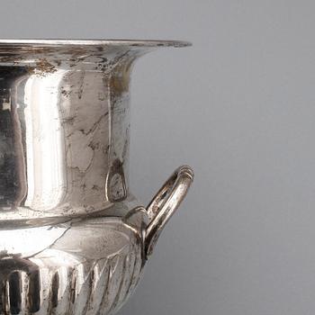 VINKYLARE, nysilver, 1900-tal.
