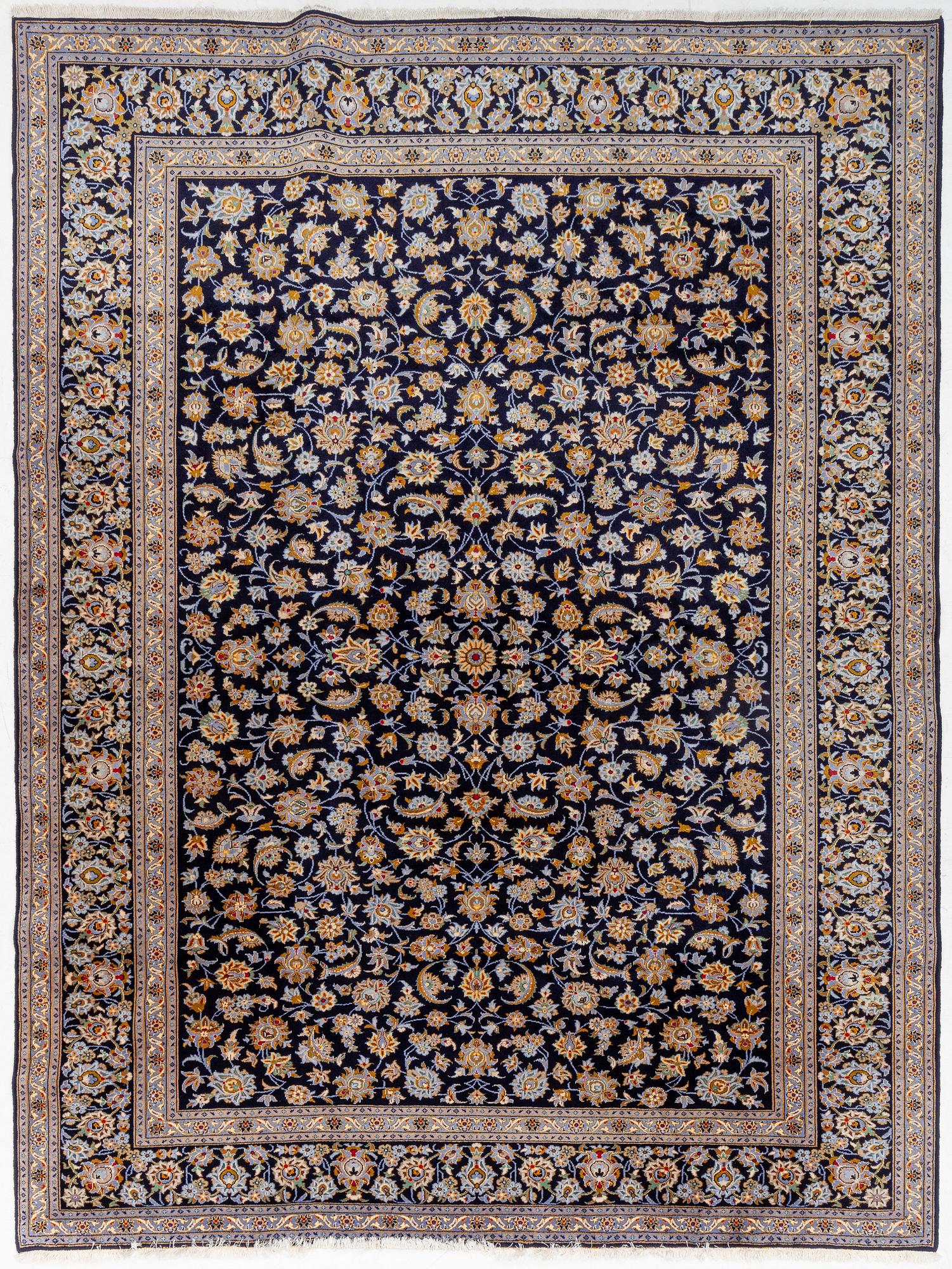 A Keshan carpet, approx. 405 x 300 cm.