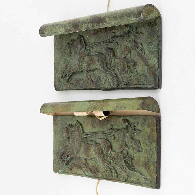 A pair of wall lamps, first half of the 20th Century.
