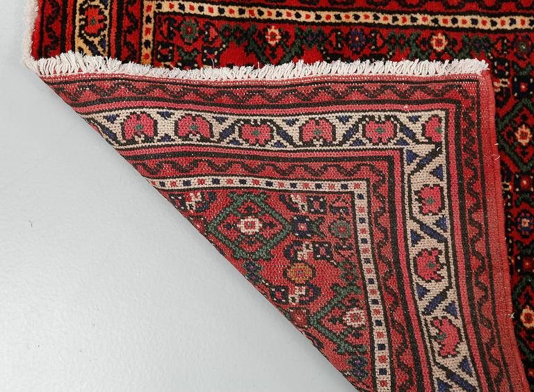 GALLERIMATTA, orientalisk, 1900-talets andra hälft, 675 x 76 cm.