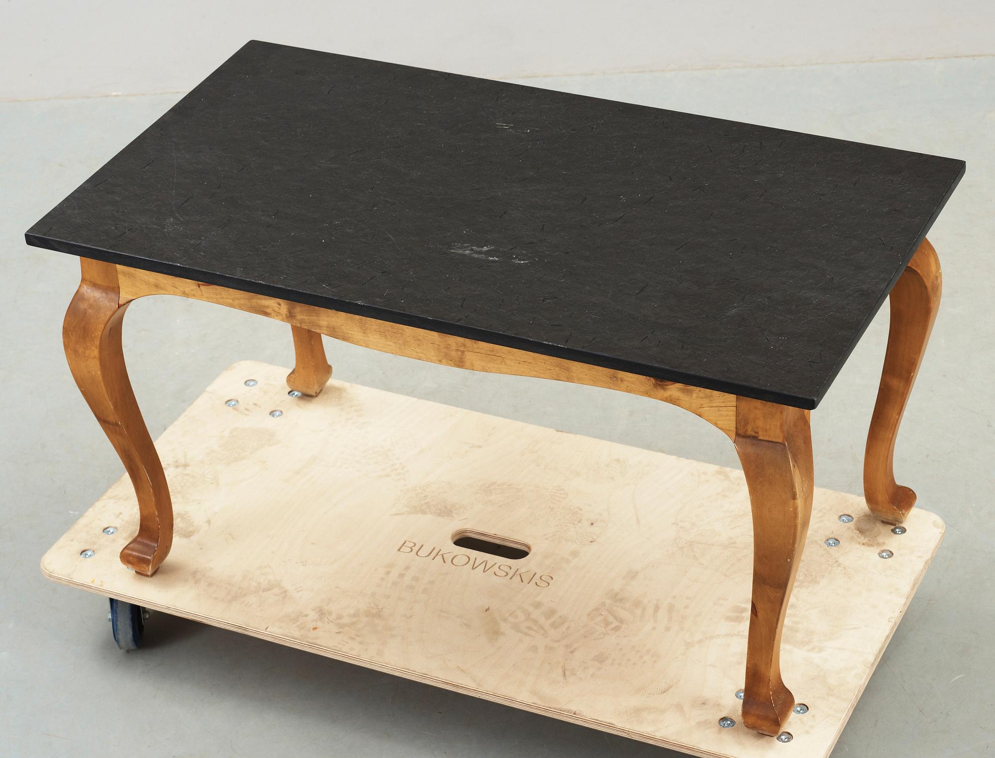 SOFFBORD, rokokostil, 1900-talets andra hälft.