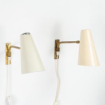 A pair of mid-20th century wall lamps.