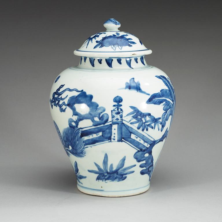 A blue and white transitional jar with cover, 17th Century.