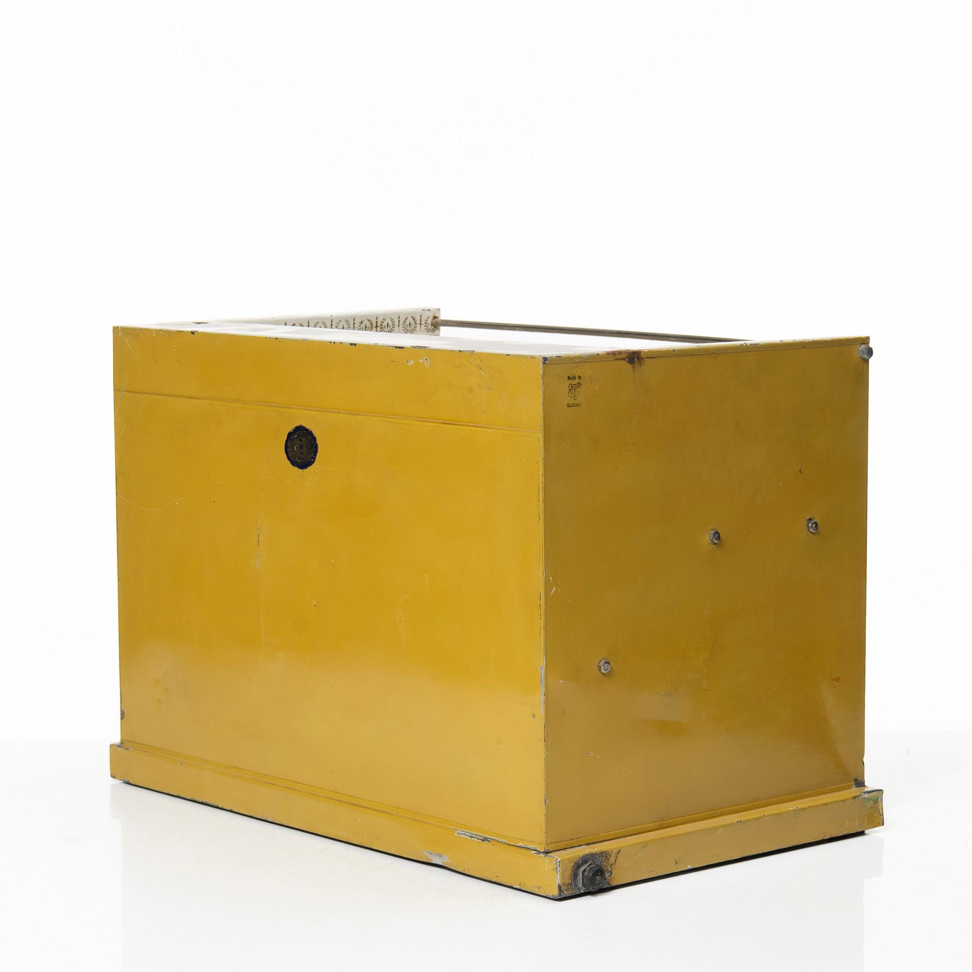 Märklin, Bathroom interiors 2 pcs. Early 20th century.