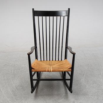 Hans J Wegner, gungstol, "J 16". Danmark, 1900-talet sandra hälft.