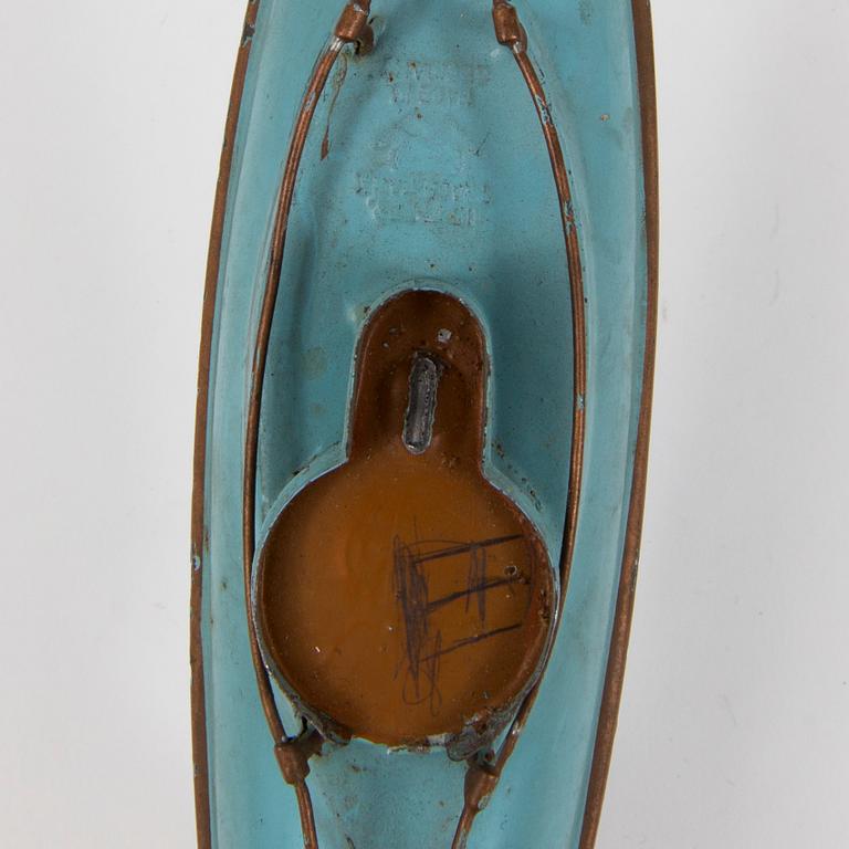 A Bing tinplate submarine, Germany, c. 1930.