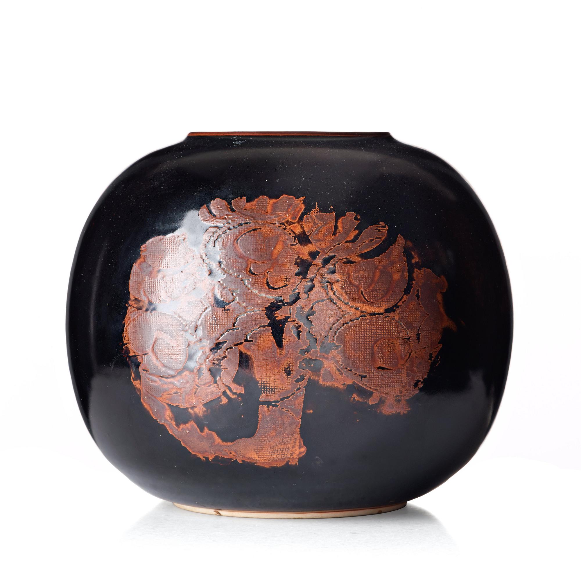 Stig Lindberg, STIG LINDBERG, a stoneware vase, Gustavsberg studio, Sweden 1970.