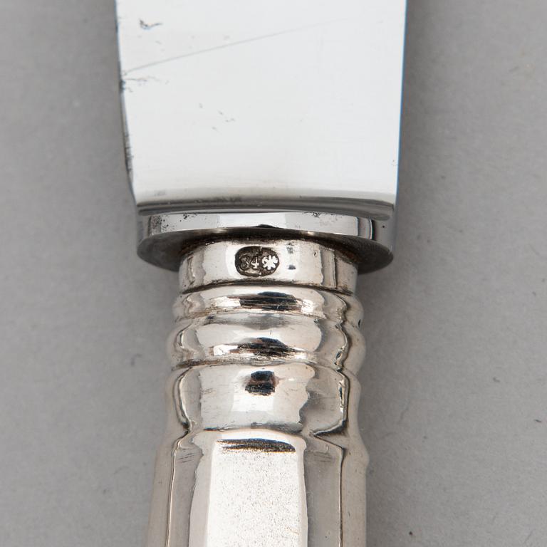 Bestick 12 st, silver, S:t Petersburg, mästarstämplar Morosov, Relander, Reijonen och Järveläinen. Ryssland 1845-1917.