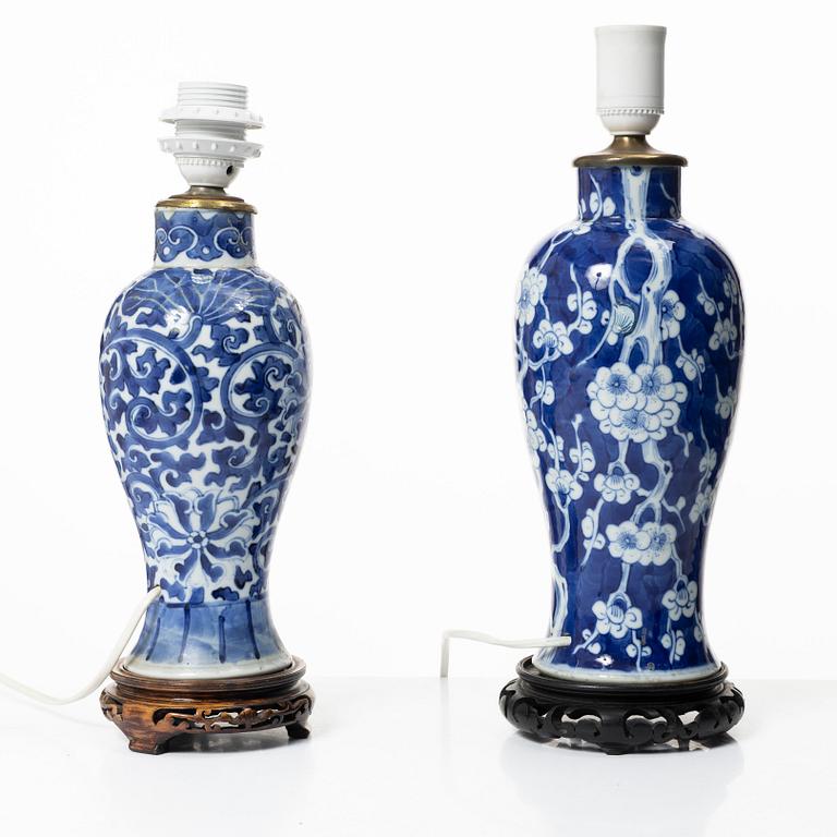 Two blue and white porcelain vases/table lamps, China, Qing dynasty, 19th century.