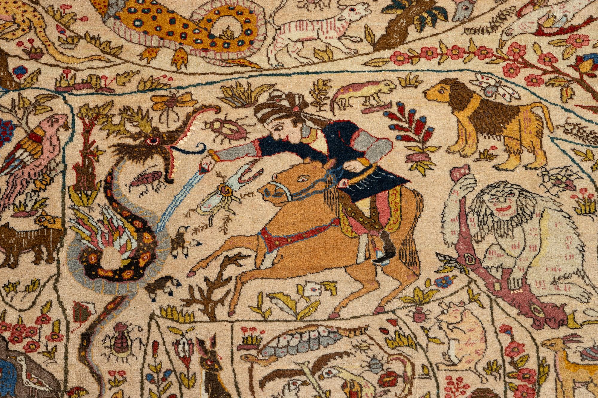 An antique Tabriz catper od 'Safavid Huntig design', Northwest Persia, c. 374 x 286 cm.