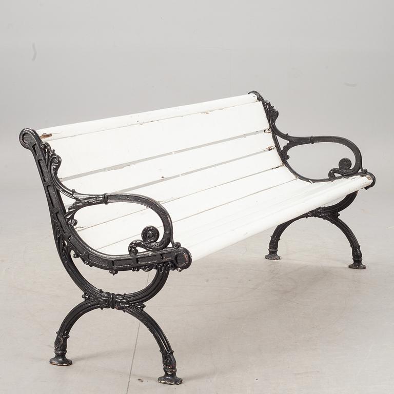 TRÄDGÅRDSSOFFA, gjutjärn. 1900-talets början.