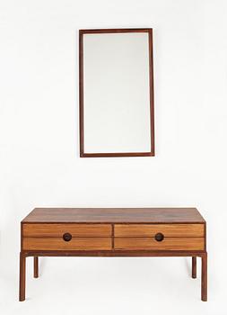 BYRÅ MED SPEGEL, Aksel Kjersgaard, Odder, Danmark, 1960/70-tal.
