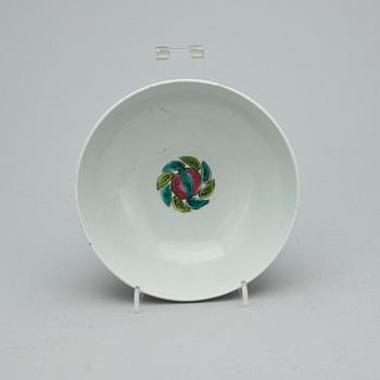 KRUKA / BOJAN, SKÅLAR 2 st samt TALLRIK, porslin, Kina, 1800- och 1900-tal.