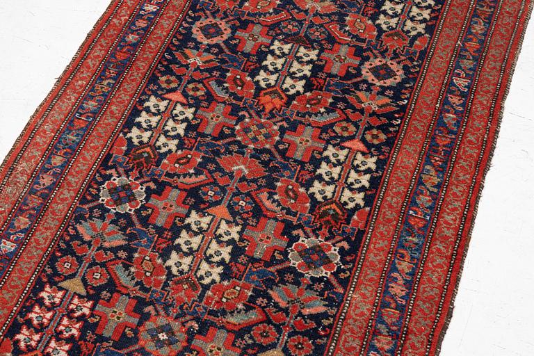 Gallerimatta, antik/semiantik Malajir, ca 365 x 105 cm.