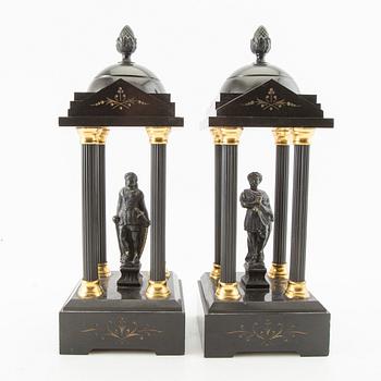 Table garniture 3 dlr early 20th century.