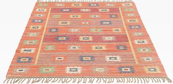 Märta Måås-Fjetterström, A carpet, "Röd grön äng", flat weave, ca 248 x 177,5 cm, signed AB MMF.