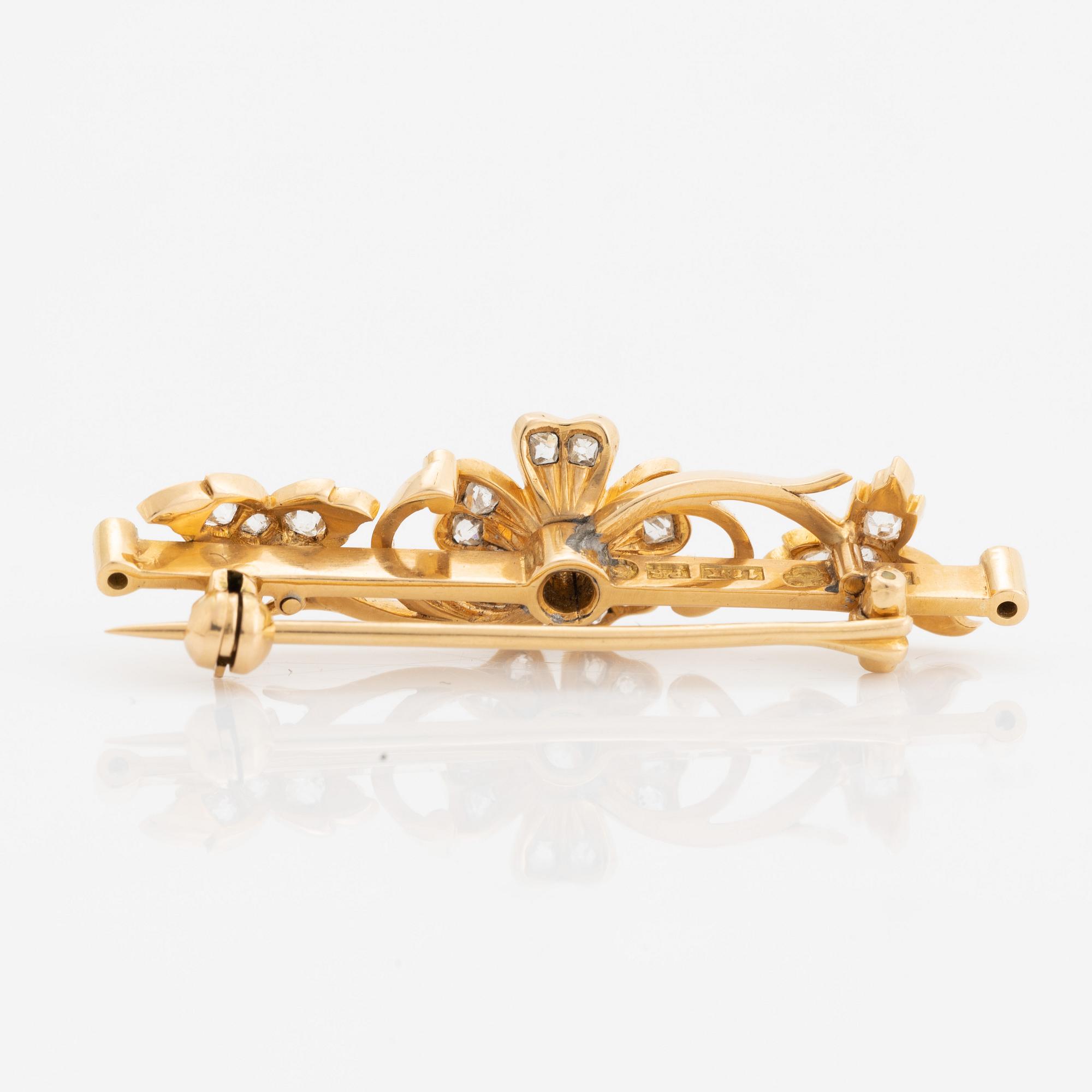 Old cut diamond brooch.