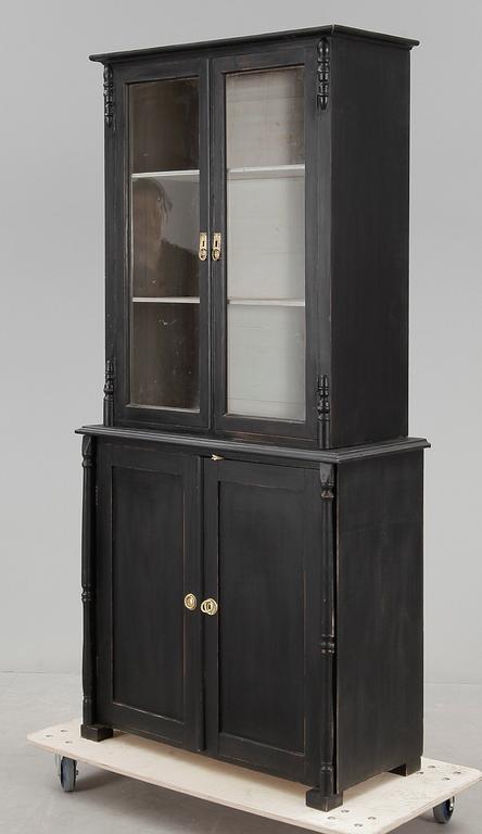 BOKSKÅP, nyrenässans, 1800-talets senare del.