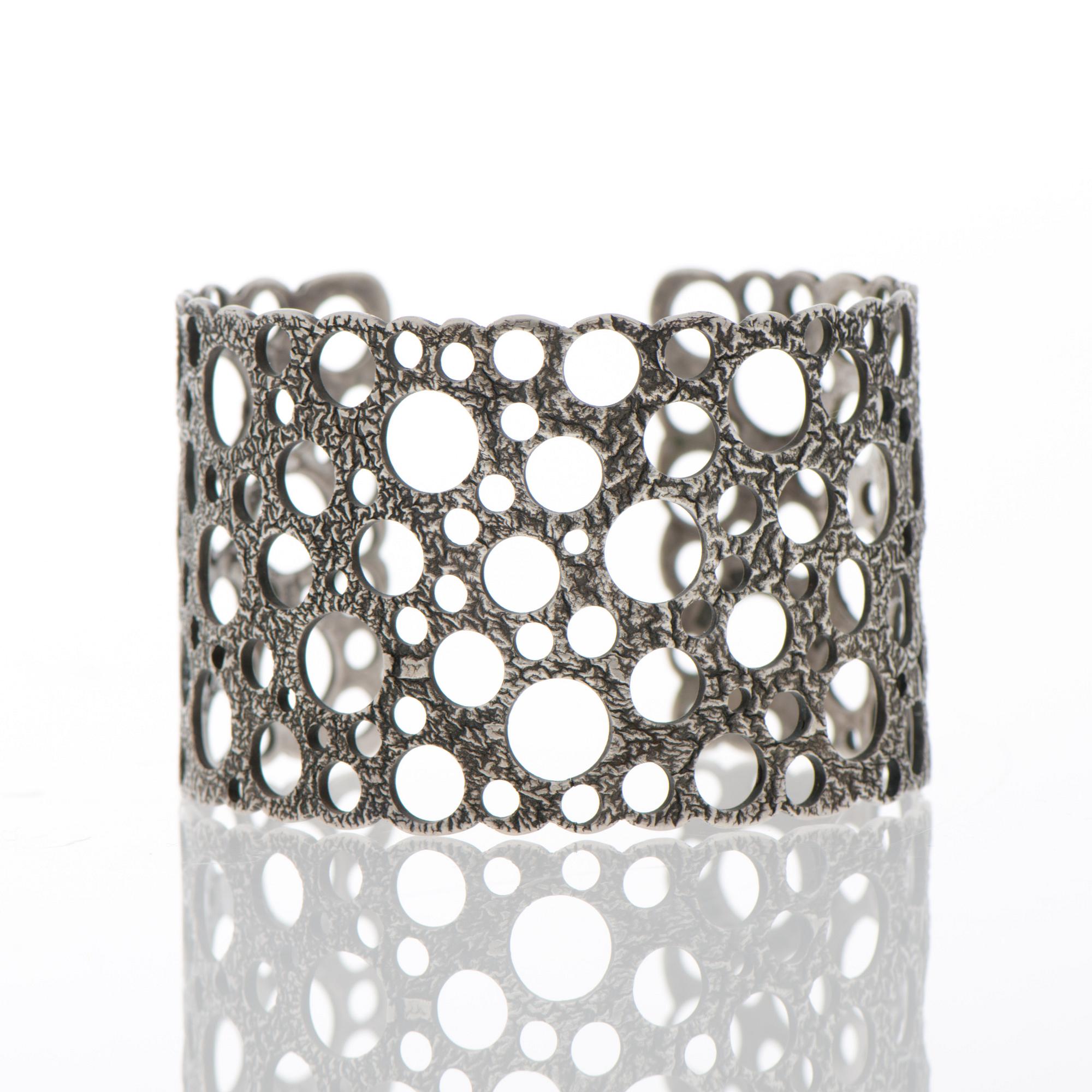 LIISA VITALI, bracelet, silver. Helsinki Finland 1967.