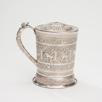 STOP, ostämplat silver, Sydostasien, 1900-talets senare hälft. Vikt ca 596,3 g.