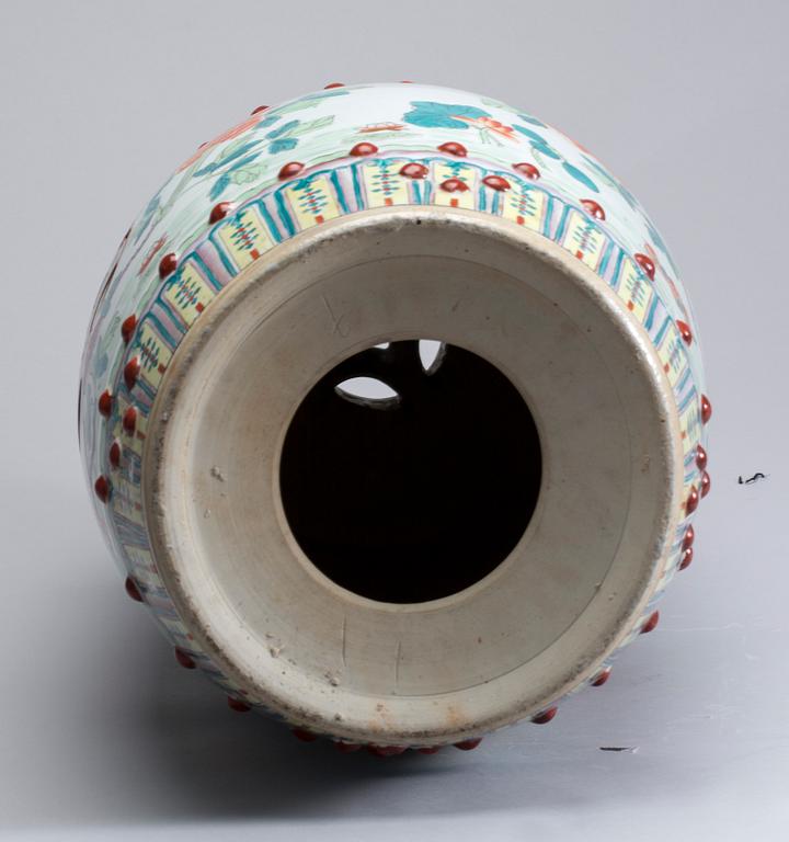 TRÄDGÅRDSPALL, porslin, Kina, 1900-tal.